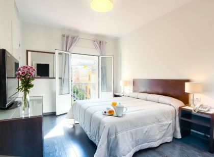 Hotel Madrid de Sevilla