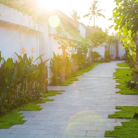 Lembongan Beach Club & Resort