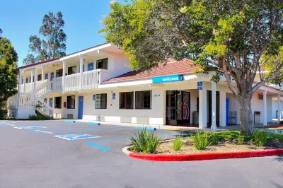 Motel 6 San Luis Obispo, CA - South Hotel di San Luis Obispo