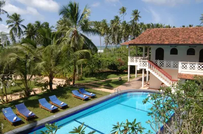 Wunderbar Beach Hotel Hotel di Bentota