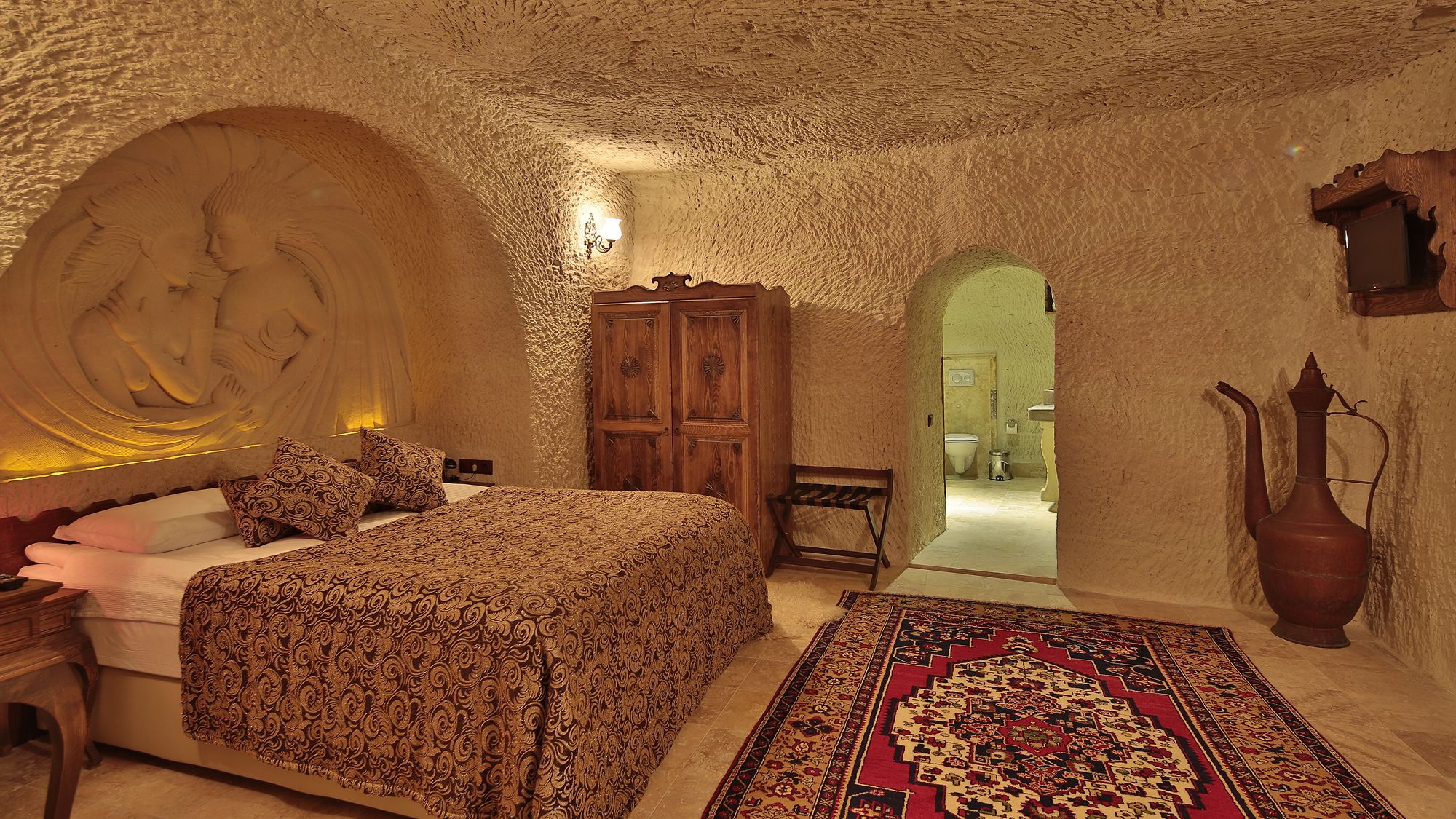 Phocas Cave Suites