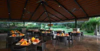 Angsana Oasis Spa & Resort Hotel di Bengaluru Urban