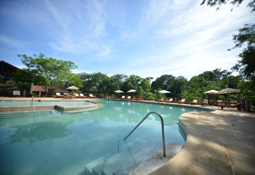 3. 빌리지 카타라타..