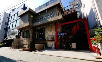 TwoTwo House