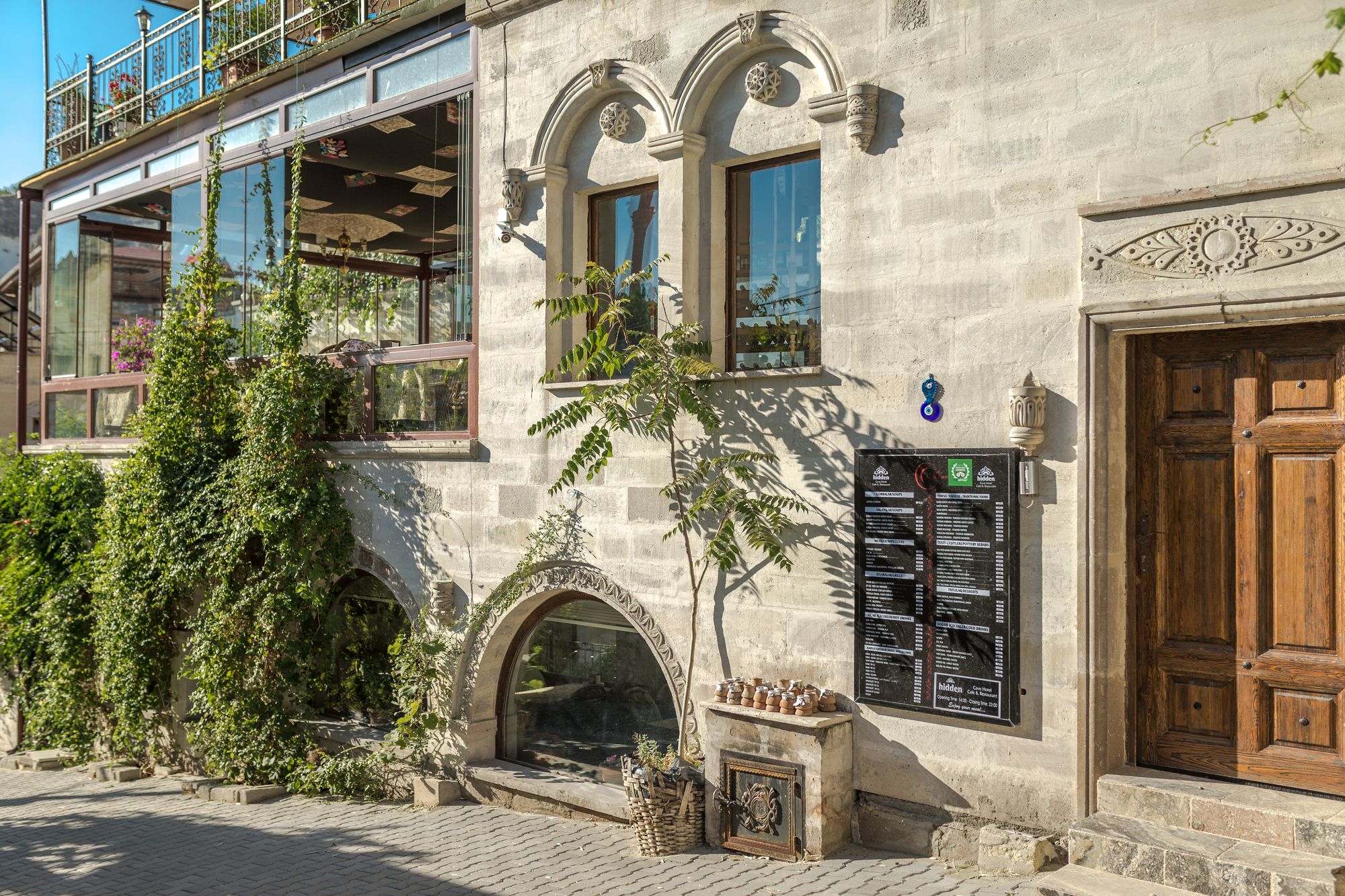 Hidden Cave Hotel