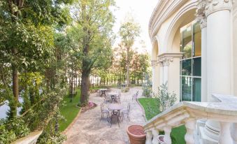 Shonan Kamakura Crystal Hotel - Housity