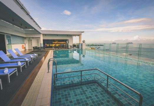 머큐어 코타 키나발루 시티 센터