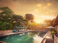 Hillocks Hotel & Spa - piscina