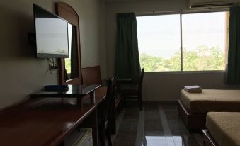 Lopburi Residence 2 Hotel and Resort