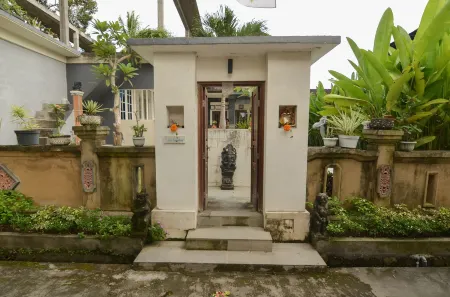 Sekembang Ubud Villa