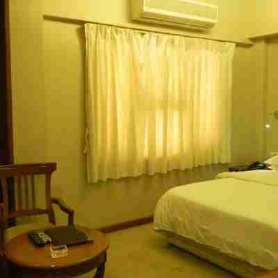 Hotel Aram Rooms
