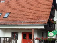 ツァ シュミーデ フライブルクのホテル