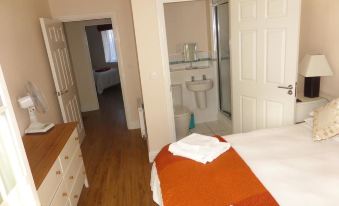 Windmill Lane Short Term Let - Housity