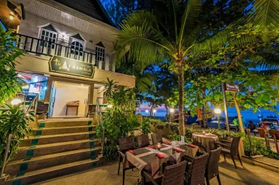 Thai Kamala Beach Front Hoteles cerca de Monumento del Tsunami