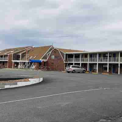 Pilgrim Sands on Long Beach Hotel Exterior