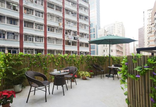 5. 밍글 바이 더 ..