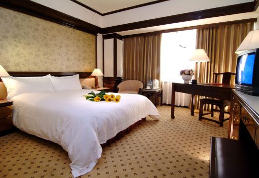 가오슝 킹스 타운 호텔 위치