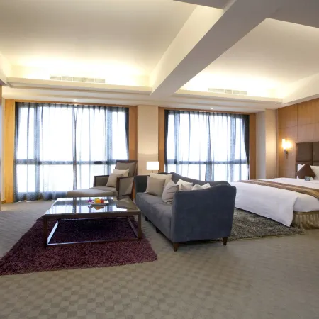 Justwin Grand Hotel