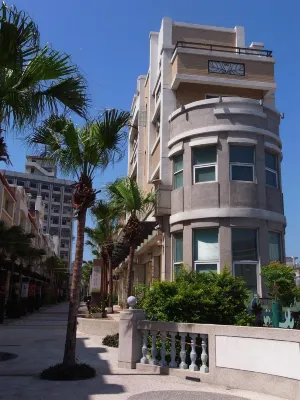 Rhine Castle Hotel Hotels near Taichung Port