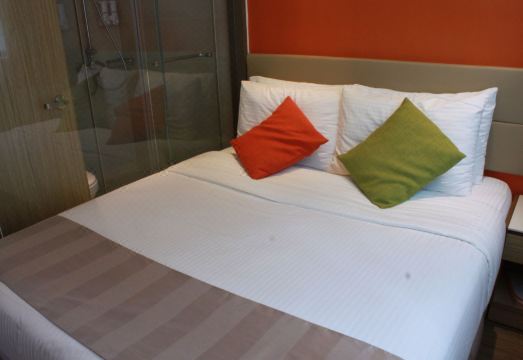 2. 시뷰 홀리데이 ..