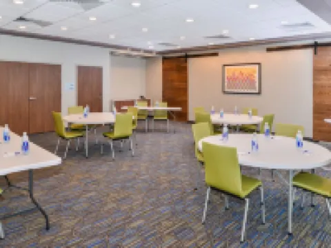 コンフォート イン & スイーツ オガララ オガラーラのホテル