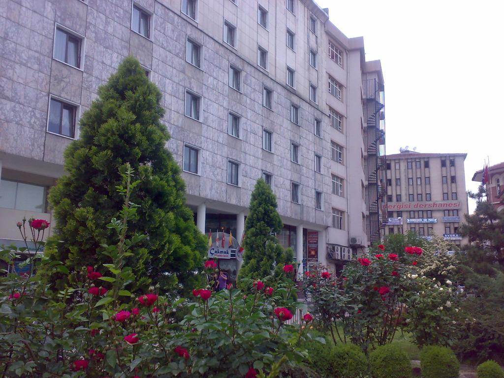 Cakmak Marble Hotel