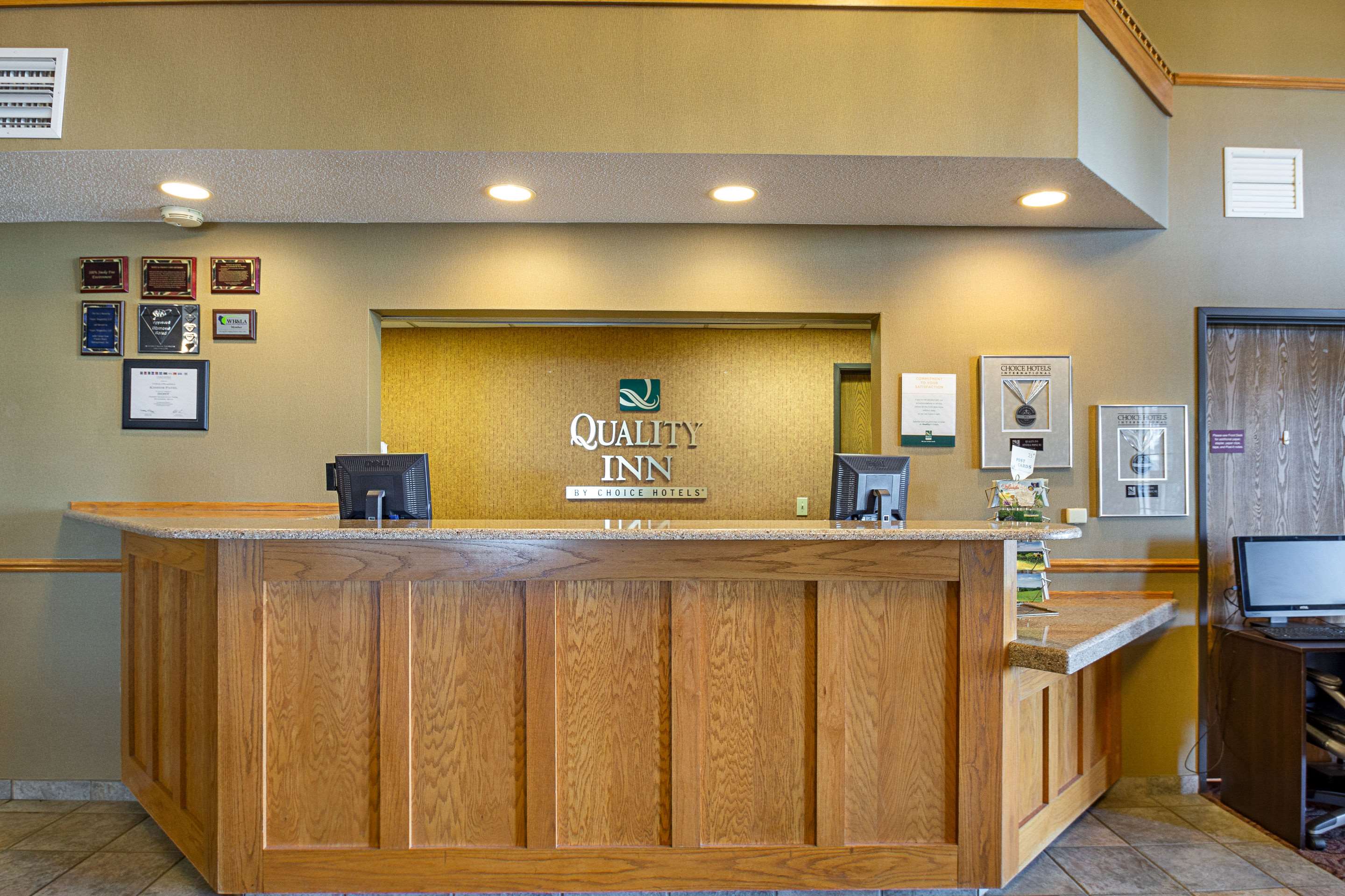 Quality Inn Mineral Point