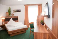 Hotel & Landgasthof Hutzenthaler Hotels in der Nähe von Alter Schlachthof Landshut