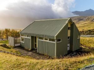 Old Cottage - Reynivellir II