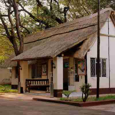 Pamusha Lodge Hotel Exterior