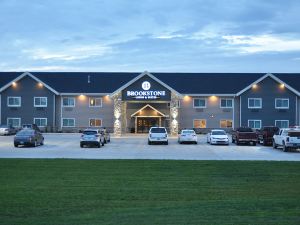 Brookstone Lodge & Suites