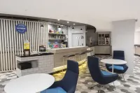 Holiday Inn Express Paris - Velizy Hôtels à : Vélizy-Villacoublay