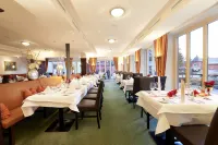 Das Hotel Eden - Das Aktiv- & Wohlfühlhotel in Tirol Auf 1200m Höhe فنادق في Seefeld in Tirol