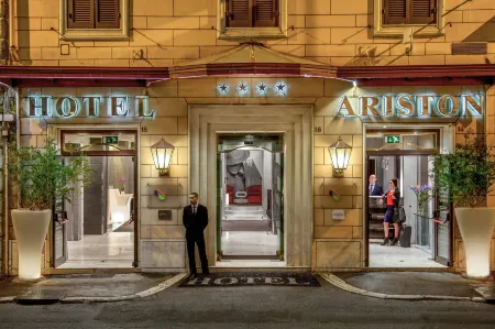 ホテル アリストン