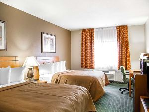 Quality Inn Coralville - Iowa River Landing