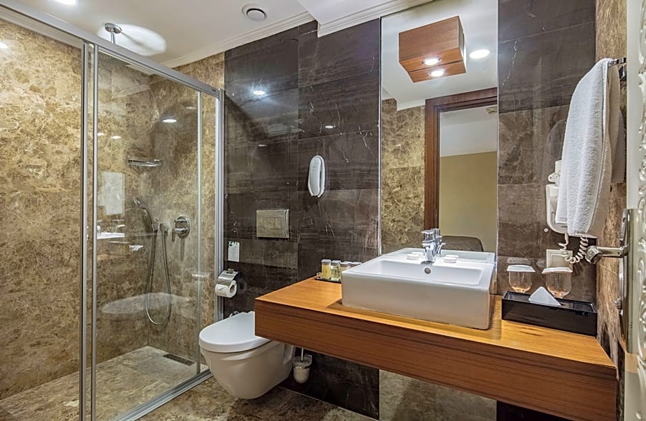 Rixos Sungate