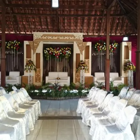 Grand Cepu Hotel