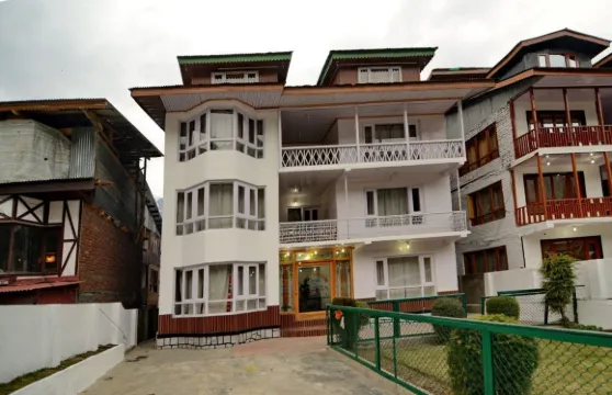 黑莫爾帕哈爾加姆酒店