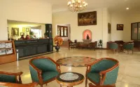 Candisari Hotel & Resto