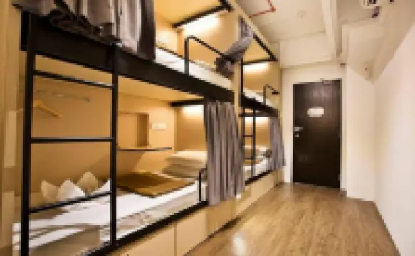 7 Wonders Hostel @ Jalan Besar