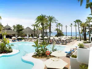 Don Carlos Residences