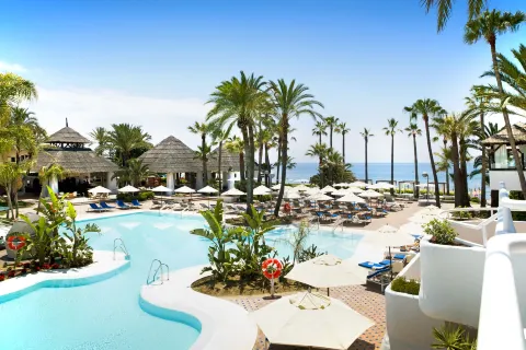 Don Carlos Residences