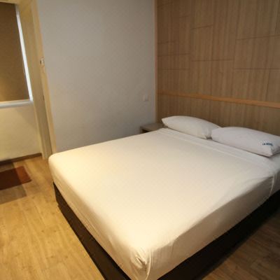 高級大床房 81酒店（優質星）（Staycation Approved）優惠