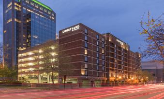 Courtyard Louisville Downtown