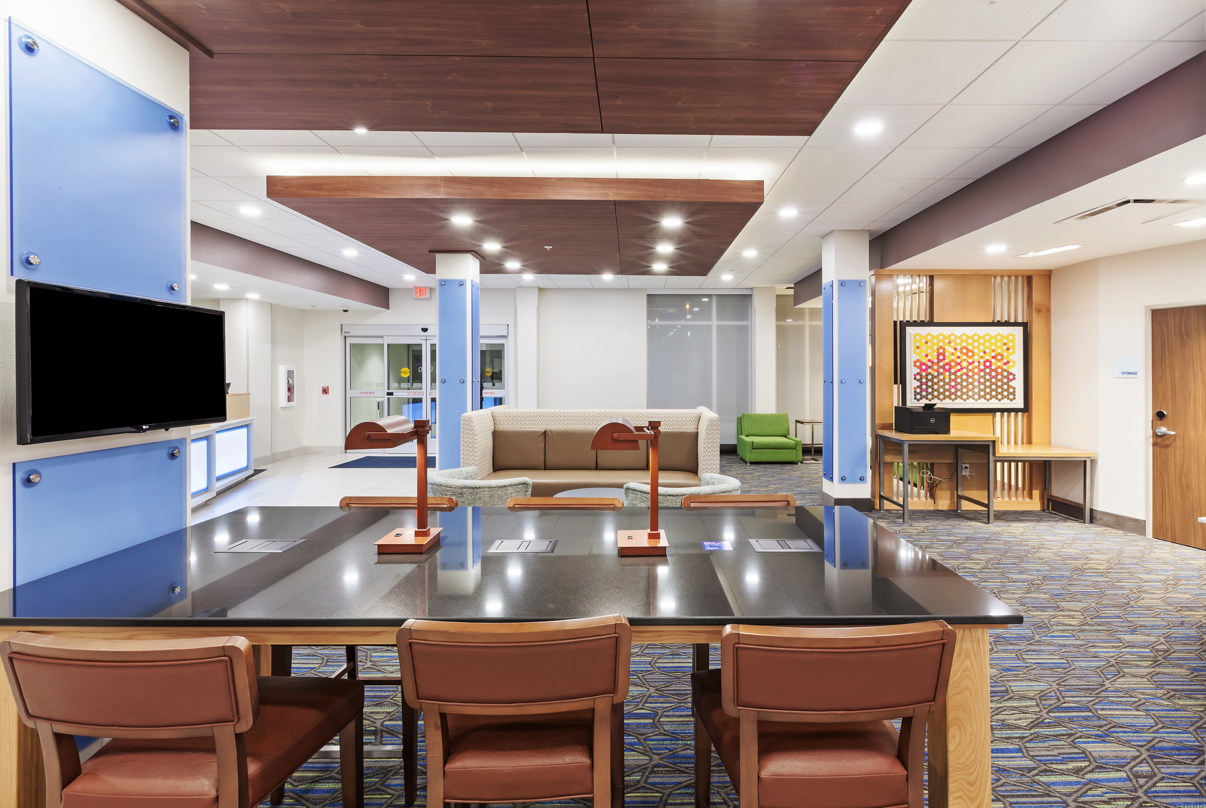 Holiday Inn Express & Suites Lenexa - Overland Park Area, an Ihg Hotel