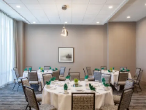 Holiday Inn CLEVELAND CLINIC by IHG Hotels in Cleveland