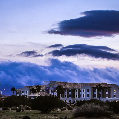 Holiday Inn Express & Suites HESPERIA by IHG
