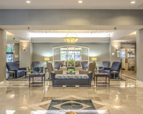 Holiday Inn ARLINGTON AT BALLSTON by IHG Area Publik Photos