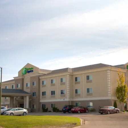 Holiday Inn Express DEVILS LAKE by IHG