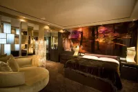 Savoy Hotel - Kylpyammeita